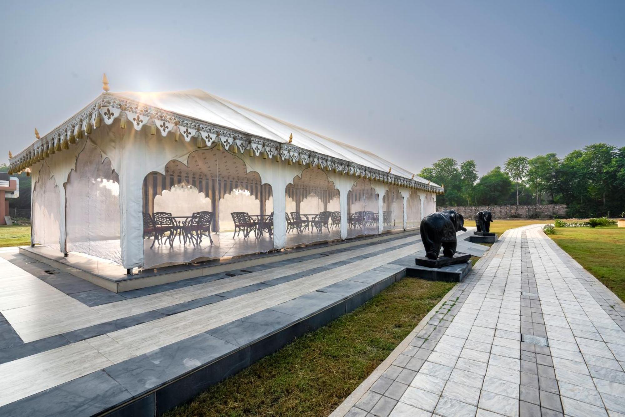 Buena Vista Luxury Garden Spa Resort Jaipur Exteriör bild