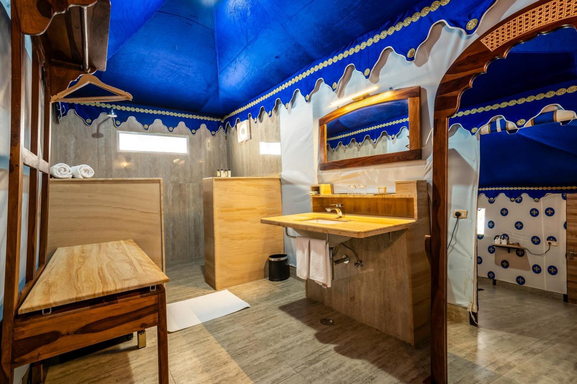 Buena Vista Luxury Garden Spa Resort Jaipur Exteriör bild